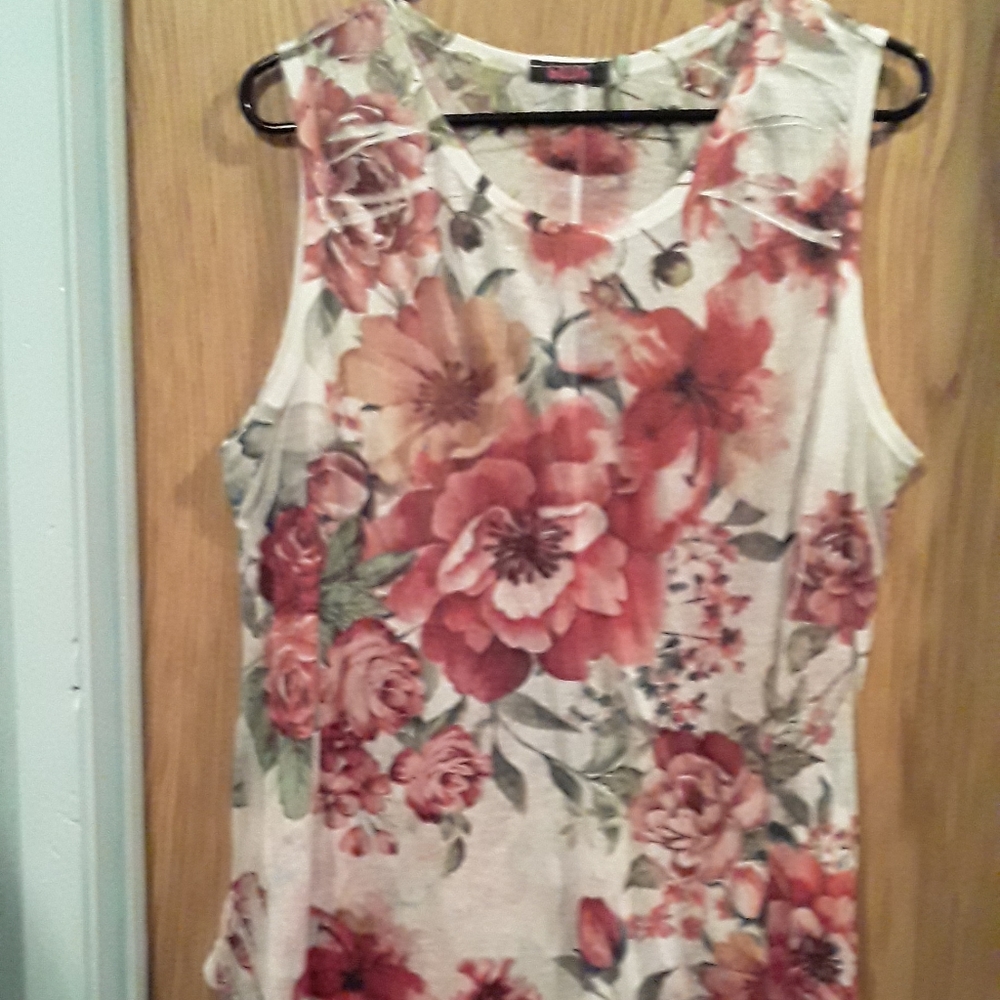 Women's casual dress shirt